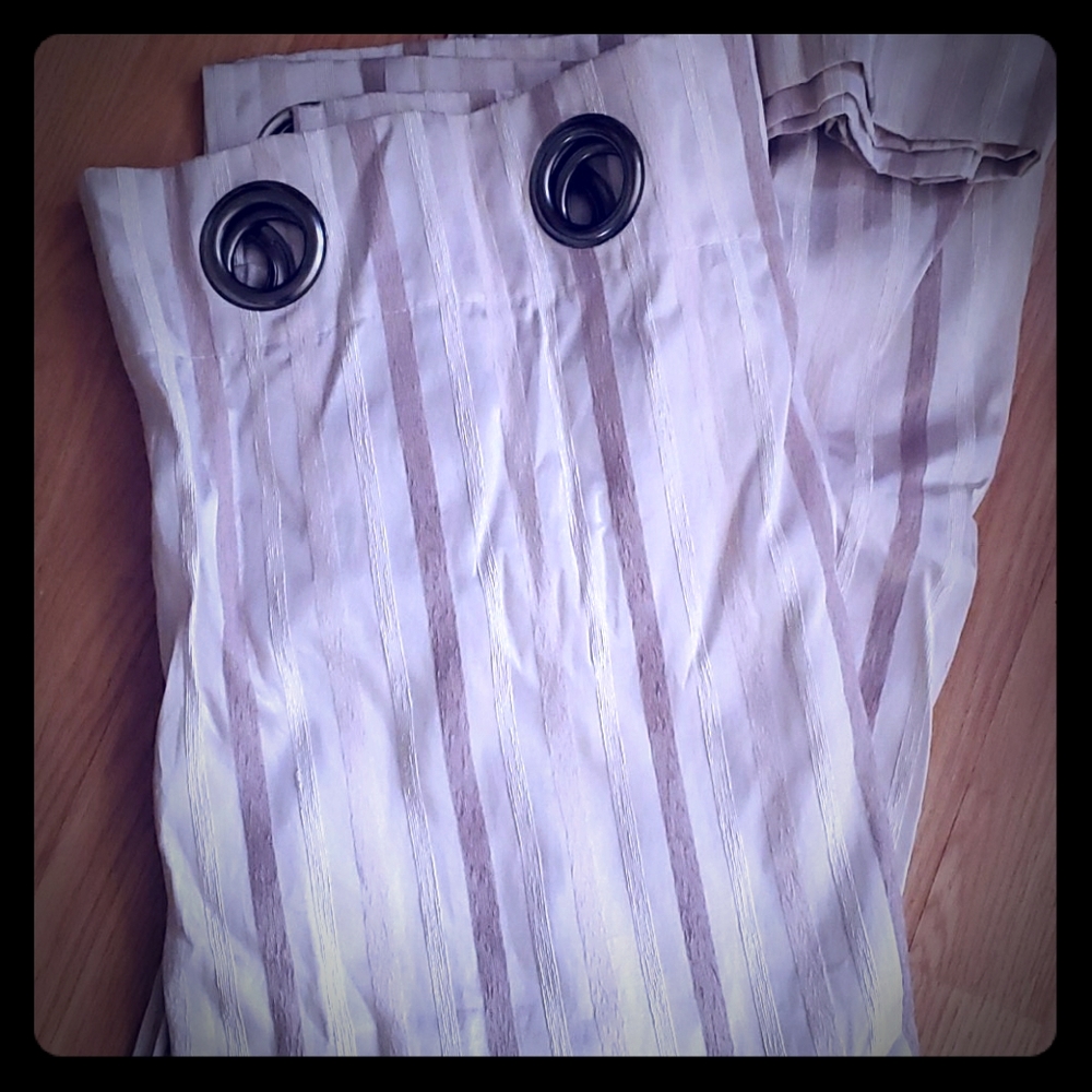 Window Curtains NWOT 2 pieces 7ft 2 inches long